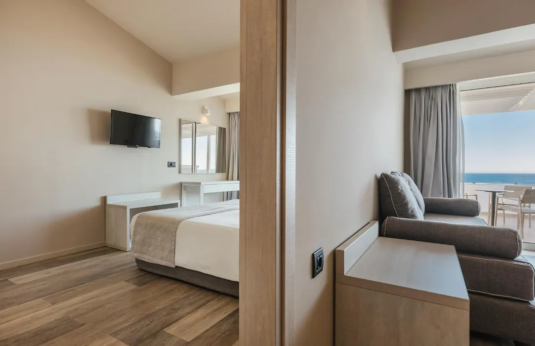 Alexandra Beach Resort & Spa-1